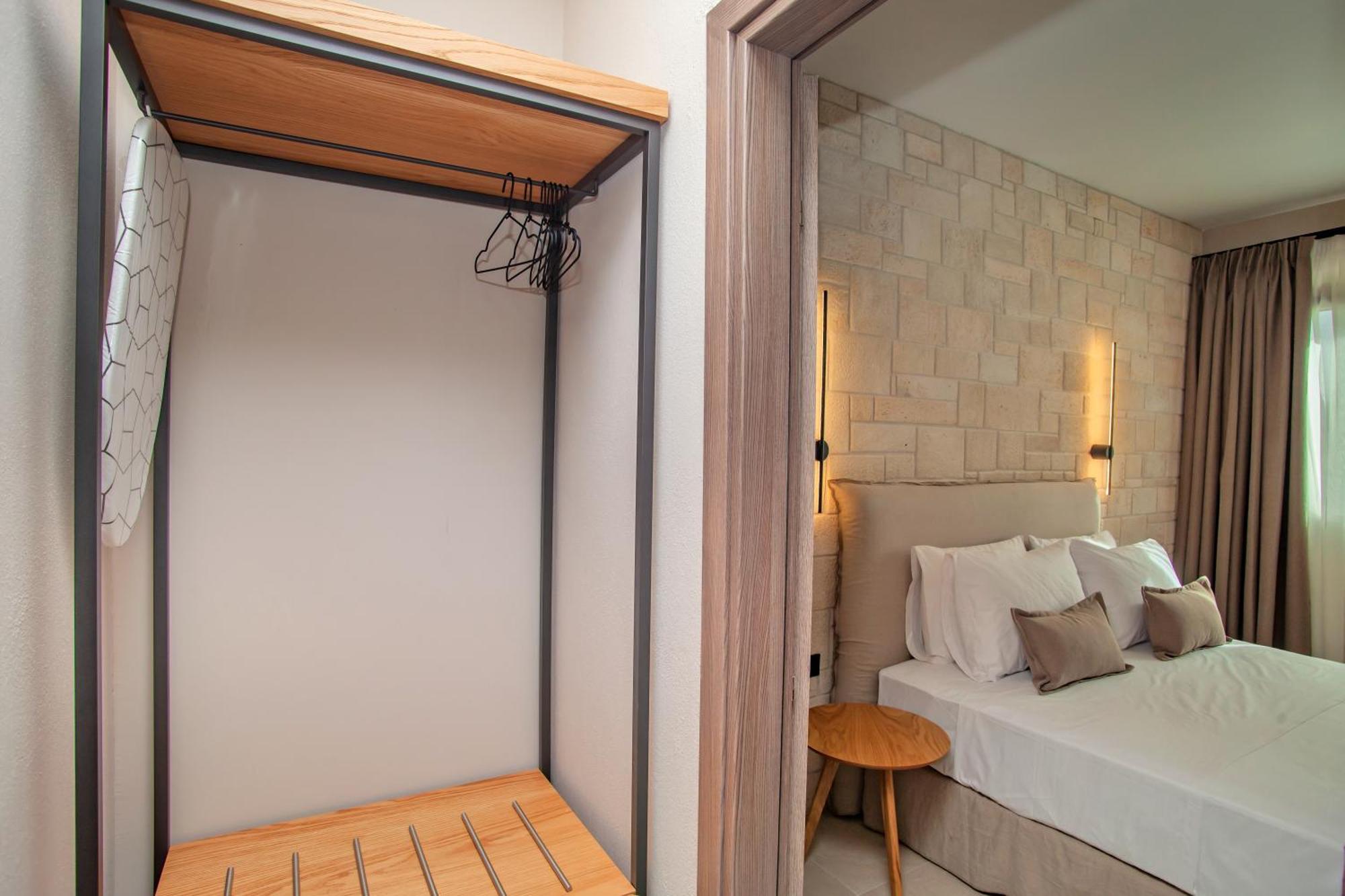 Kotinos Apartments Afytos Eksteriør bilde